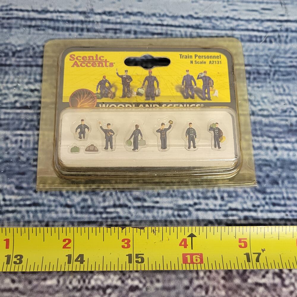 Scenic Accents N scale train personal figures sealed